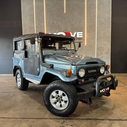 TOYOTA BANDEIRANTE 3.7 BJ50LV 4X4 TETO RIGIDO DIESEL 2P MANUAL TOYOTA BANDEIRANTE 3.7 BJ50LV 4X4 TETO RIGIDO DIESEL 2P MANUAL